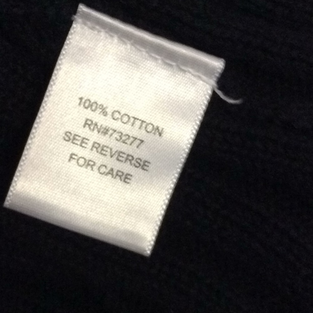 Pretty black sweater - Picture 9 of 9